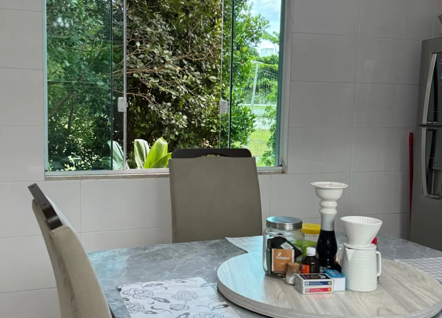 Suite Completa Com Tv, Ar Quente Frio E Sacada Em Casa Com Jardim Florianópolis Kwatera prywatna