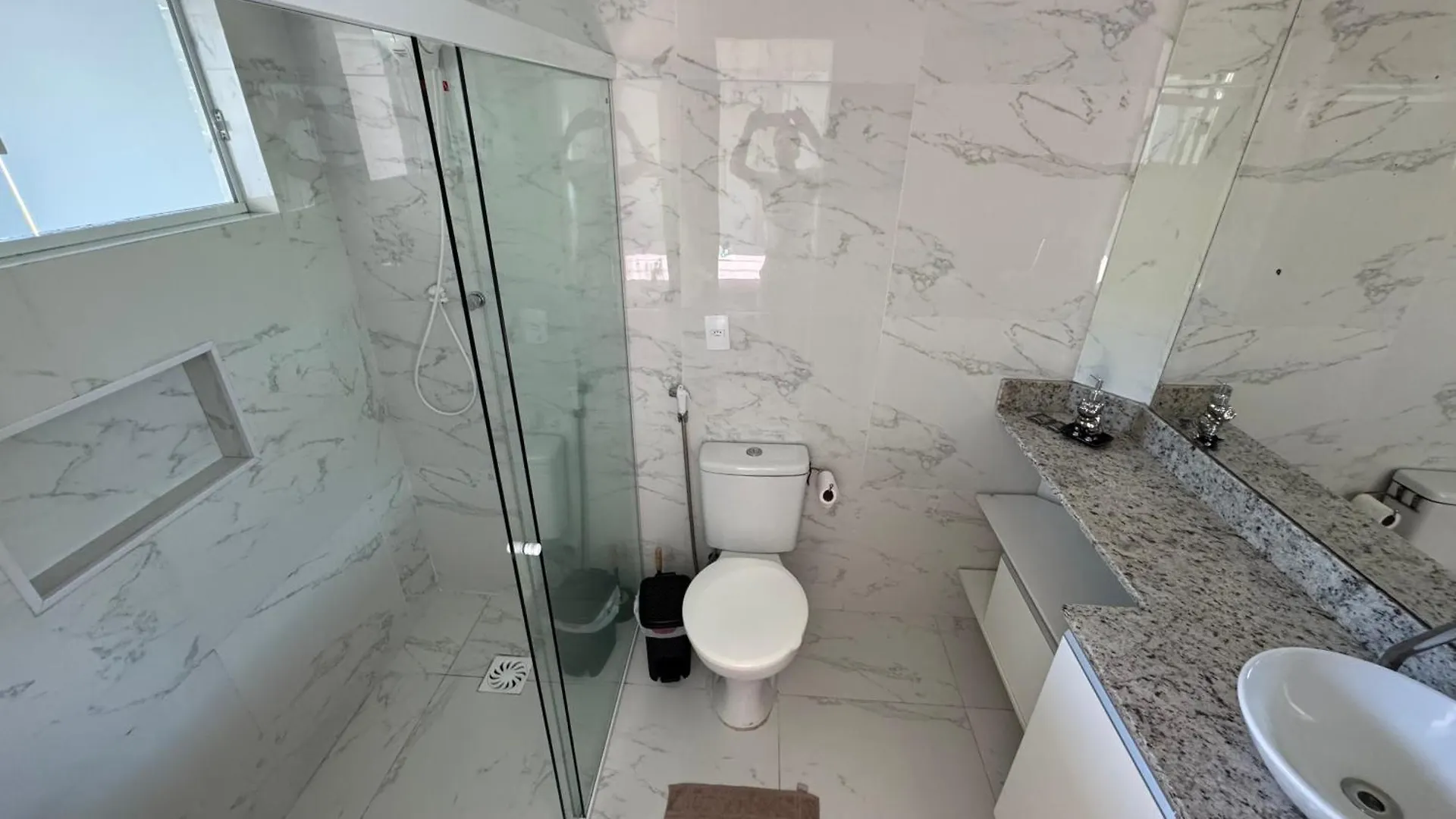 Suite Completa Com Tv, Ar Quente Frio E Sacada Em Casa Com Jardim Florianópolis