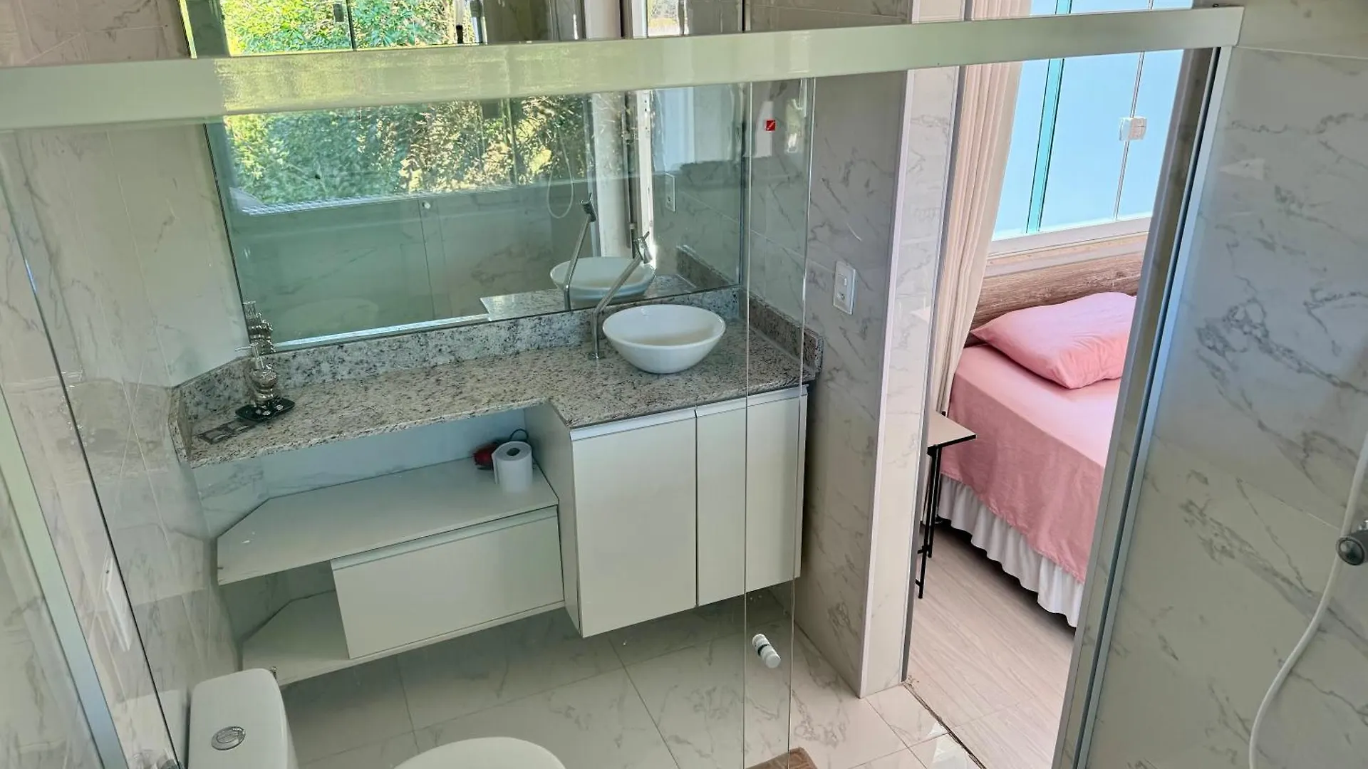 Suite Capoeiras Com Tv, Ar Quente-Frio E Sacada Em Casa Com Jardim Habitación en casa particular Florianópolis